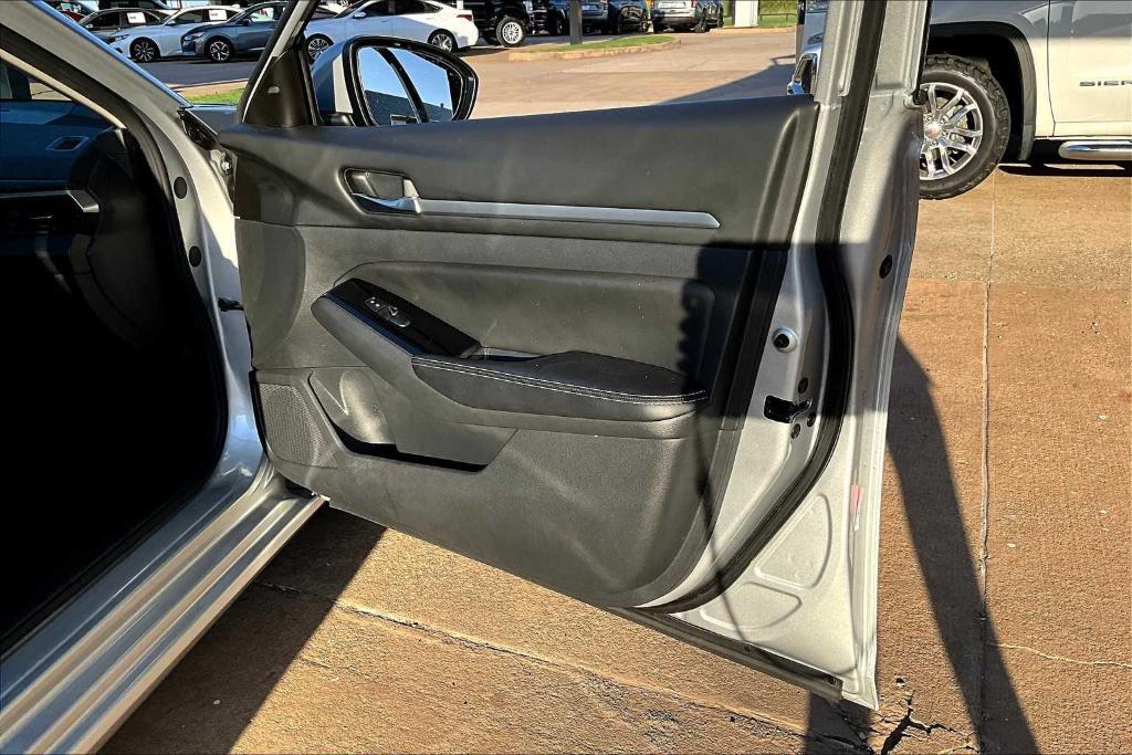 used 2023 Nissan Altima car, priced at $21,062