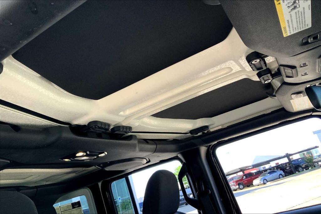 used 2022 Jeep Wrangler Unlimited car, priced at $33,795