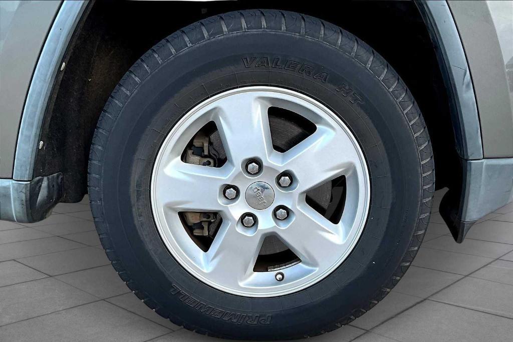 used 2012 Jeep Grand Cherokee car, priced at $7,971