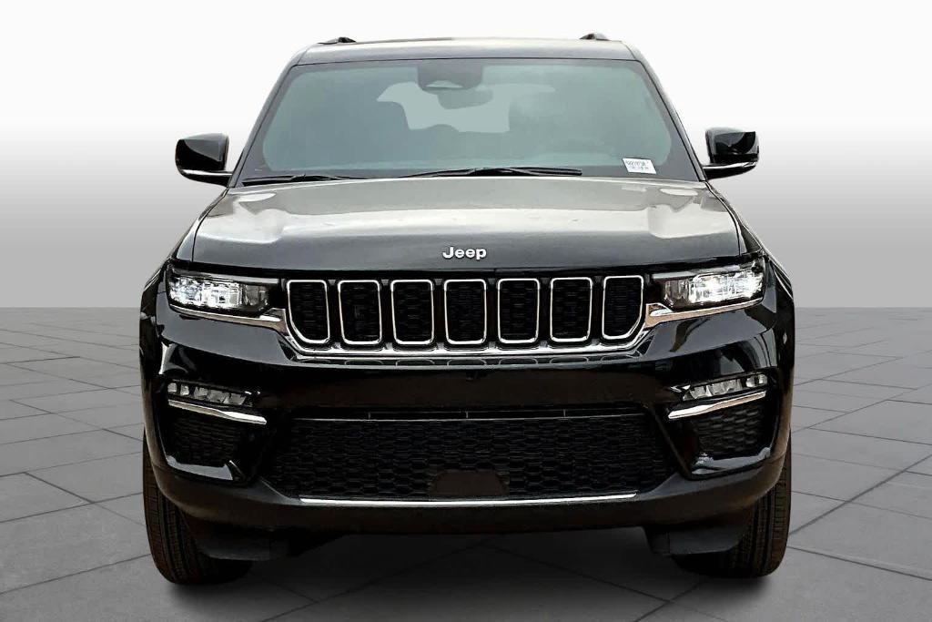 new 2025 Jeep Grand Cherokee car, priced at $38,145