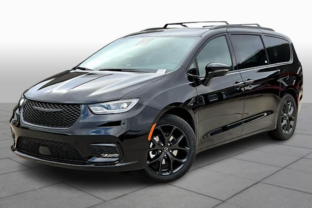 new 2026 Chrysler Pacifica car, priced at $45,850