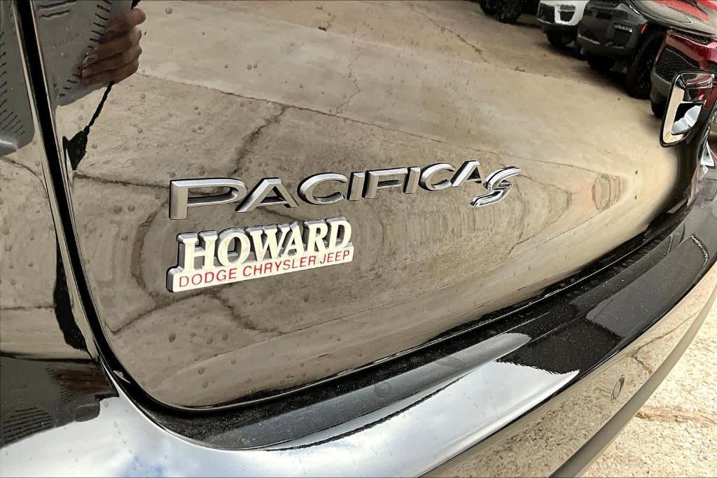 new 2026 Chrysler Pacifica car, priced at $45,850