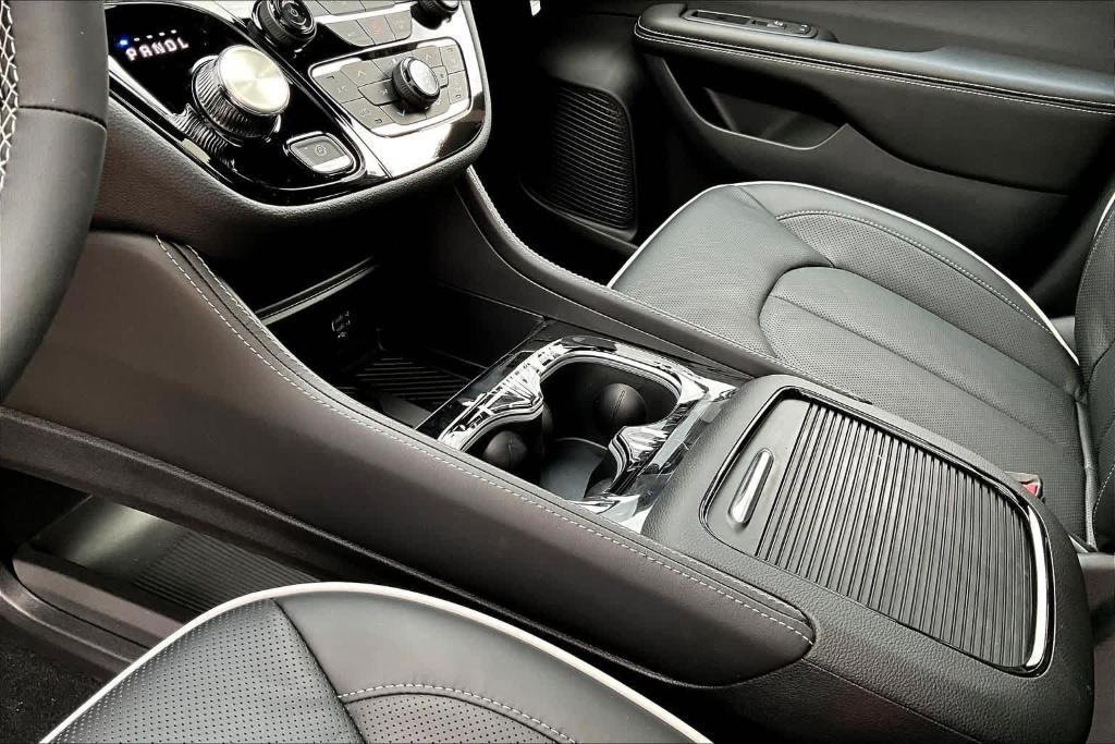 new 2026 Chrysler Pacifica car, priced at $45,850