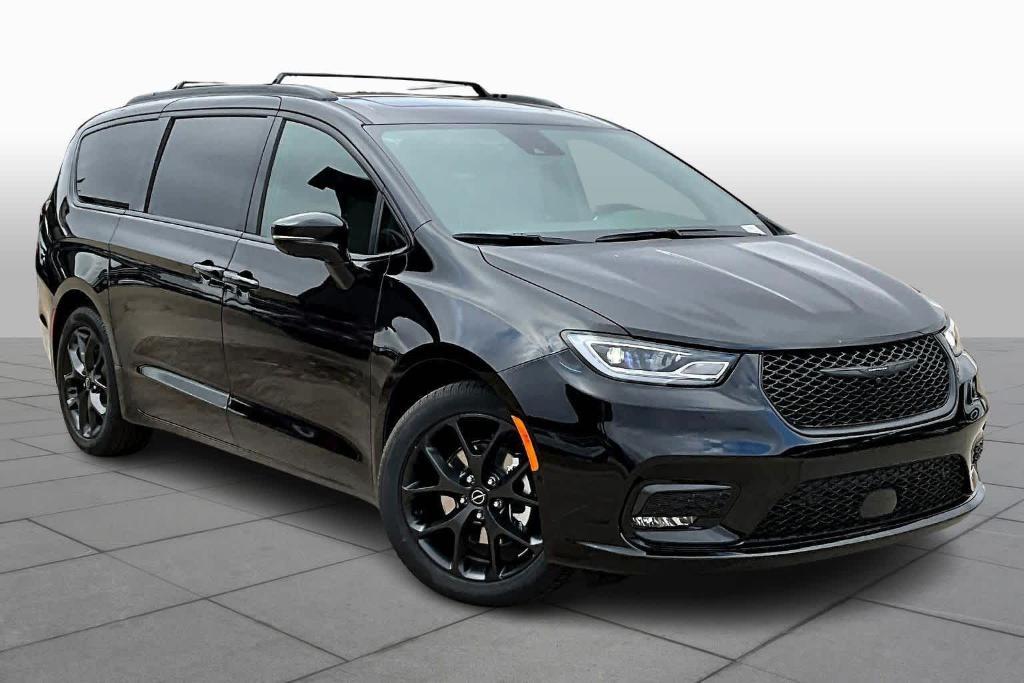 new 2026 Chrysler Pacifica car, priced at $45,850