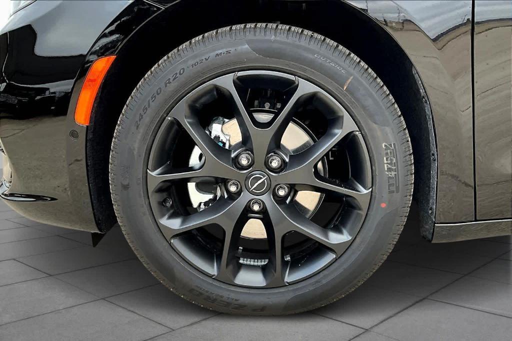 new 2026 Chrysler Pacifica car, priced at $45,850