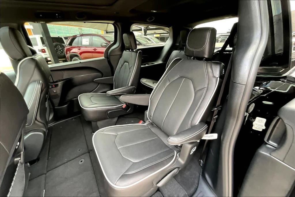 new 2026 Chrysler Pacifica car, priced at $45,850