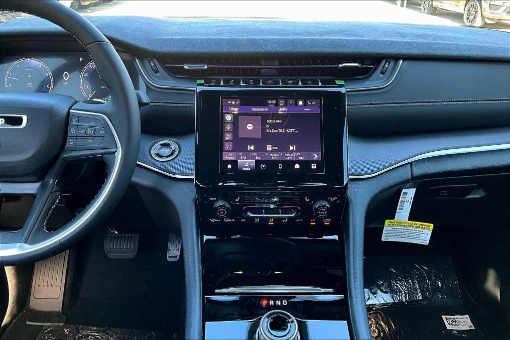 new 2025 Jeep Grand Cherokee car, priced at $39,510