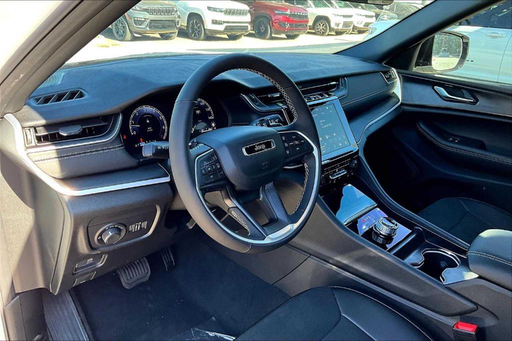new 2025 Jeep Grand Cherokee car, priced at $39,510