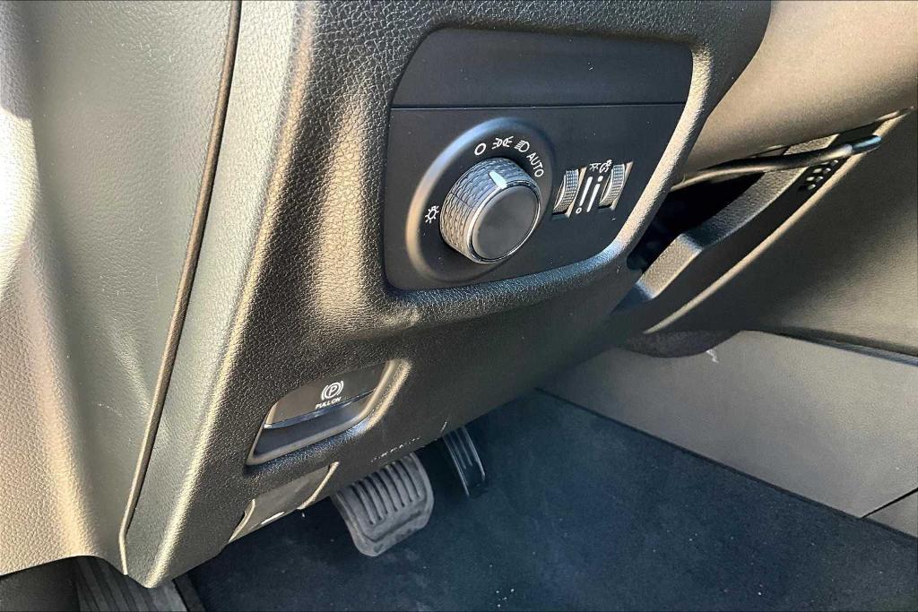 new 2025 Jeep Grand Cherokee car, priced at $39,510