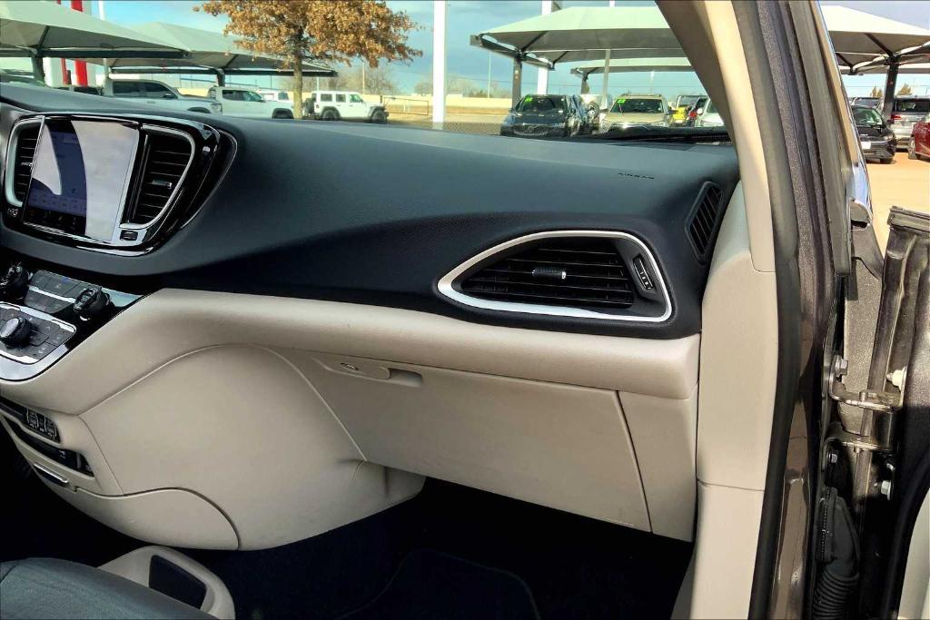 used 2022 Chrysler Pacifica car, priced at $22,791