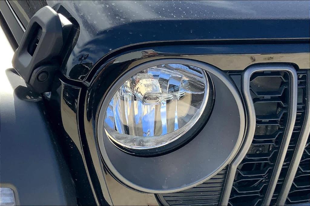 new 2025 Jeep Wrangler car, priced at $36,750