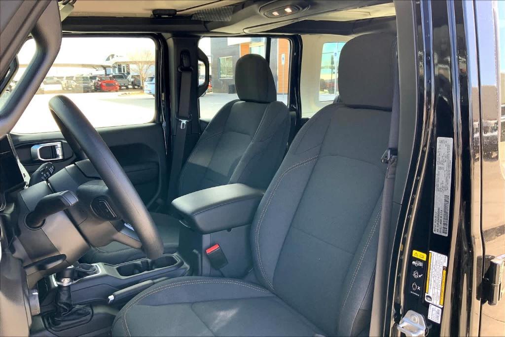 new 2025 Jeep Wrangler car, priced at $36,750