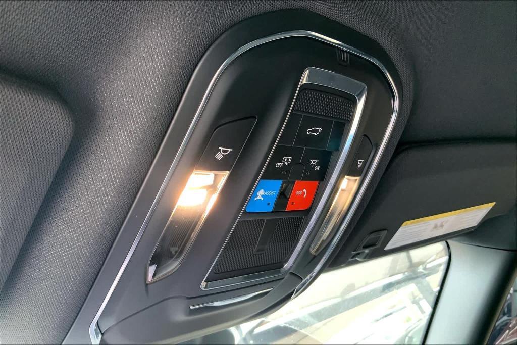 new 2025 Jeep Grand Cherokee car, priced at $39,040