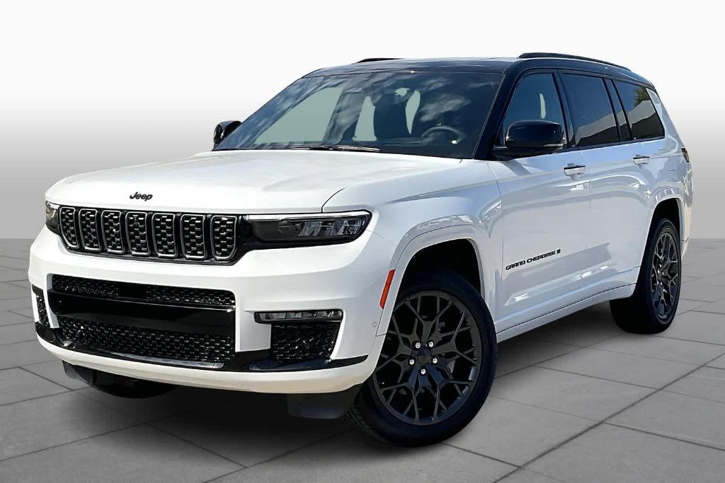 new 2025 Jeep Grand Cherokee L car, priced at $62,499