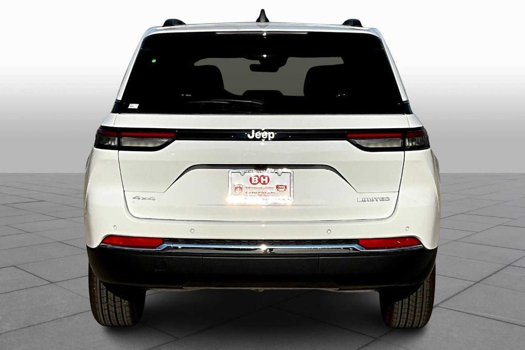 new 2025 Jeep Grand Cherokee car, priced at $38,992