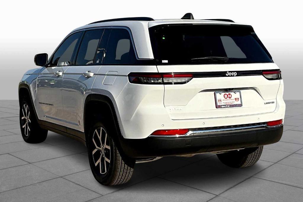 new 2025 Jeep Grand Cherokee car, priced at $38,992