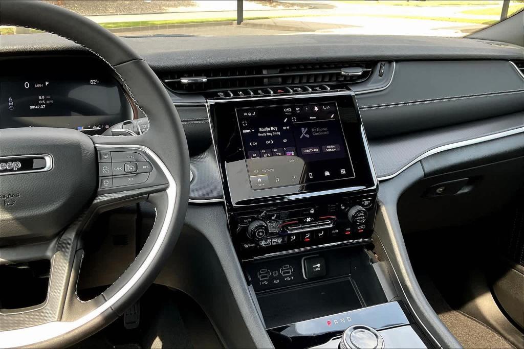 new 2024 Jeep Grand Cherokee L car, priced at $44,419