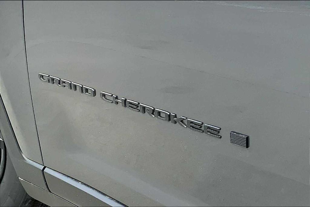 new 2025 Jeep Grand Cherokee car, priced at $36,725