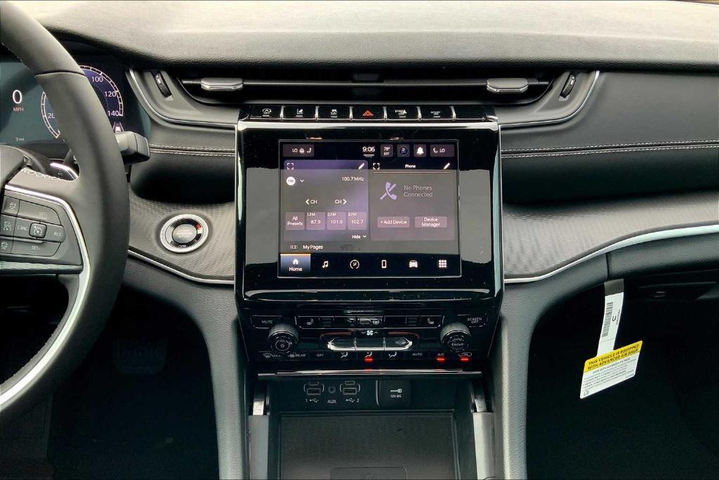 new 2025 Jeep Grand Cherokee car, priced at $36,725