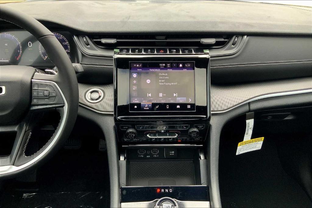 new 2025 Jeep Grand Cherokee car, priced at $37,415