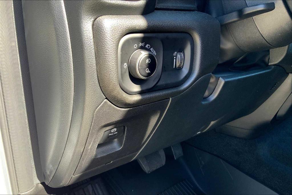 new 2025 Ram 1500 car, priced at $45,865