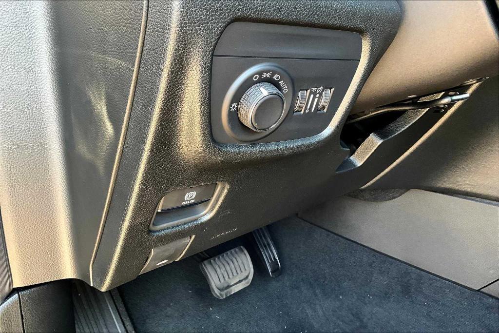 new 2025 Jeep Grand Cherokee L car, priced at $36,825