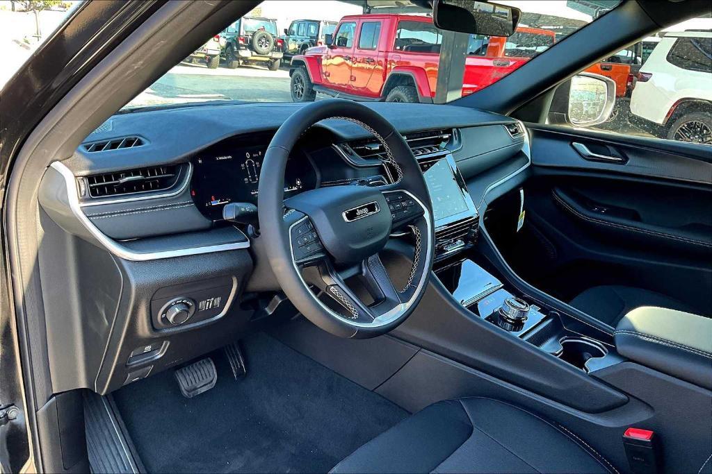 new 2025 Jeep Grand Cherokee L car, priced at $36,825