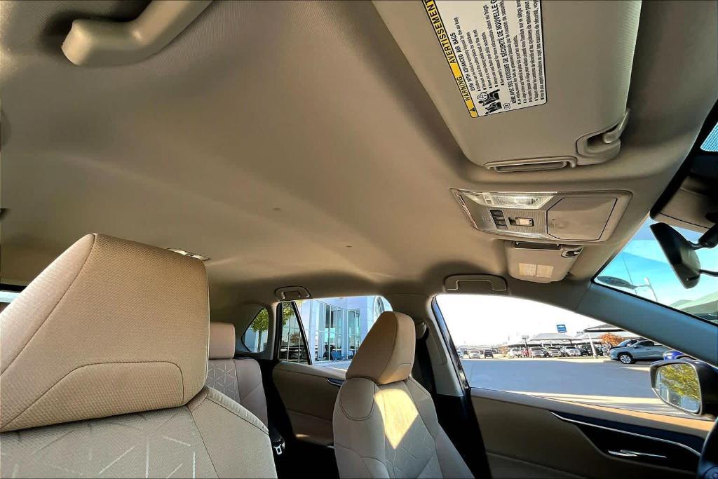 used 2022 Toyota RAV4 Hybrid car, priced at $27,961