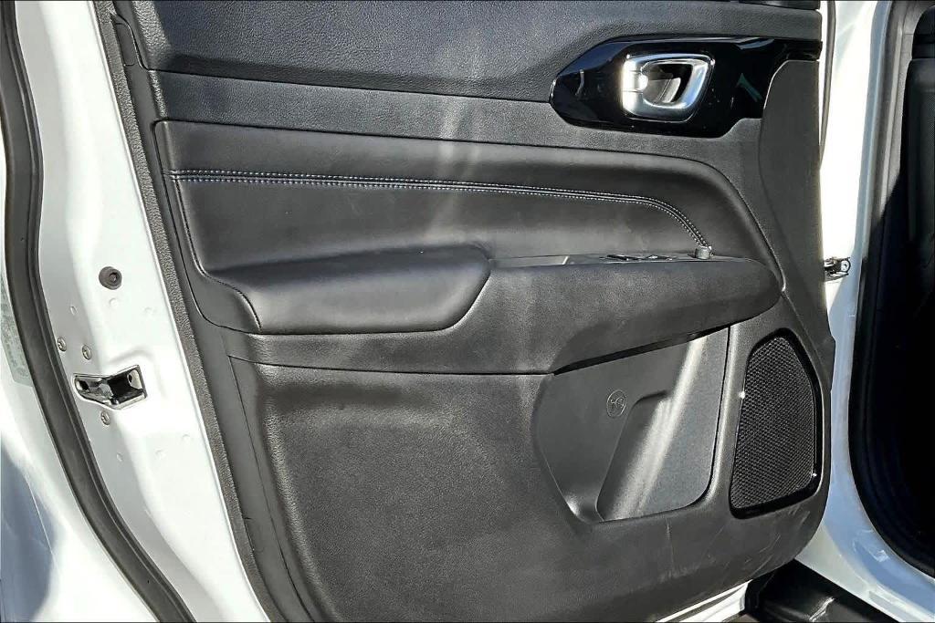 new 2026 Jeep Compass car, priced at $27,755