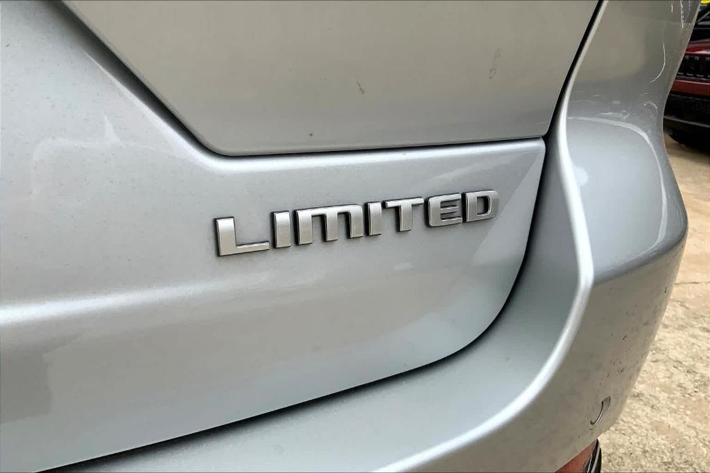 new 2025 Jeep Grand Cherokee car, priced at $39,095