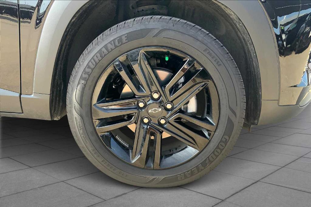 used 2025 Chevrolet Trax car, priced at $25,625