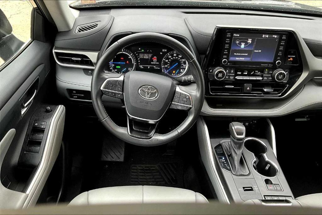 used 2021 Toyota Highlander Hybrid car, priced at $31,591