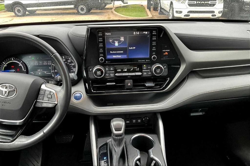 used 2021 Toyota Highlander Hybrid car, priced at $31,591