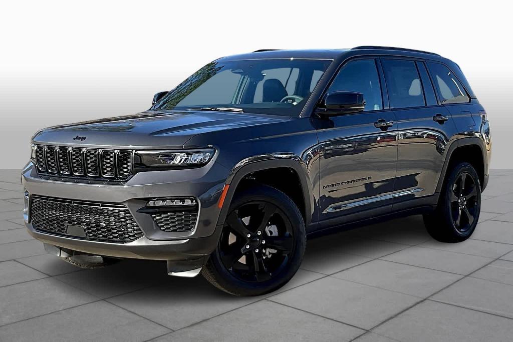 new 2025 Jeep Grand Cherokee car, priced at $47,498