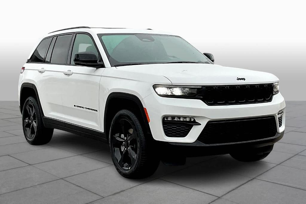 new 2025 Jeep Grand Cherokee car, priced at $46,499