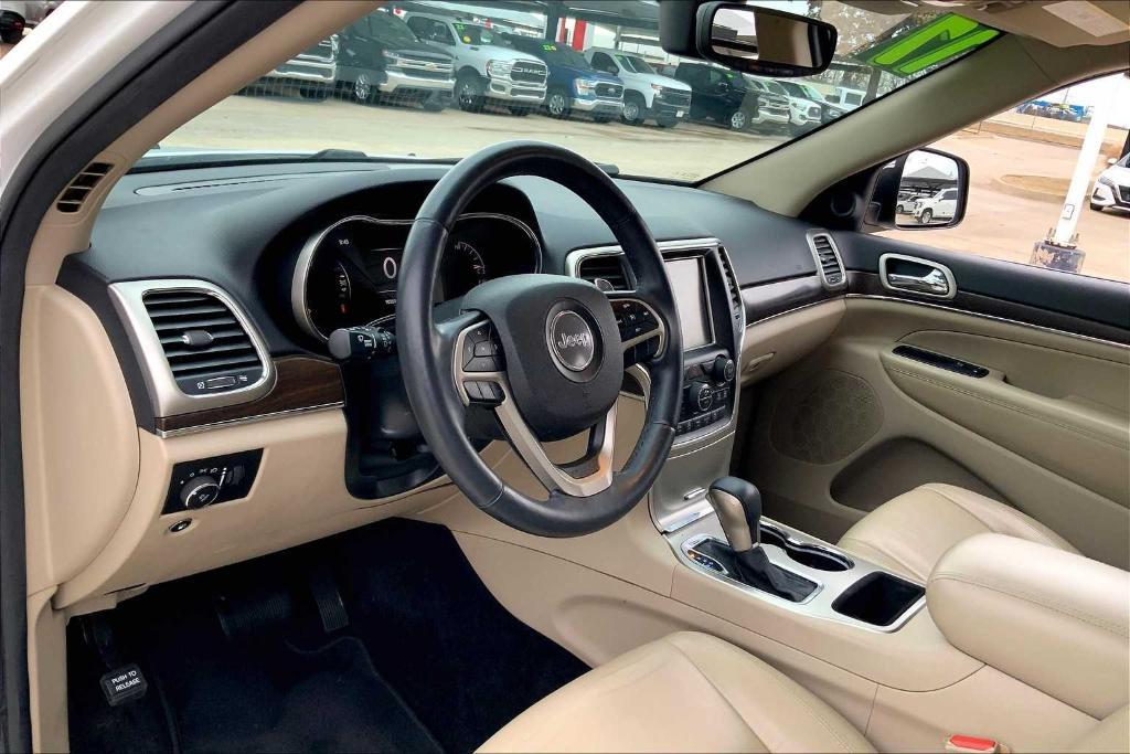 used 2017 Jeep Grand Cherokee car, priced at $19,149