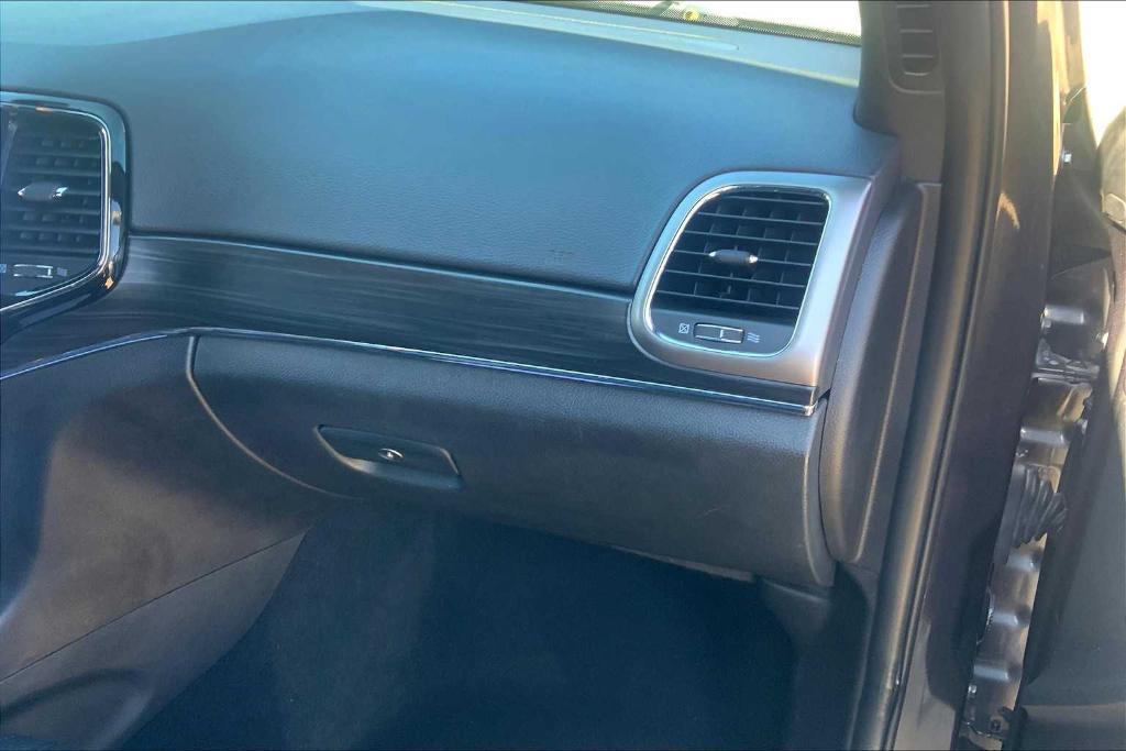 used 2019 Jeep Grand Cherokee car, priced at $18,275
