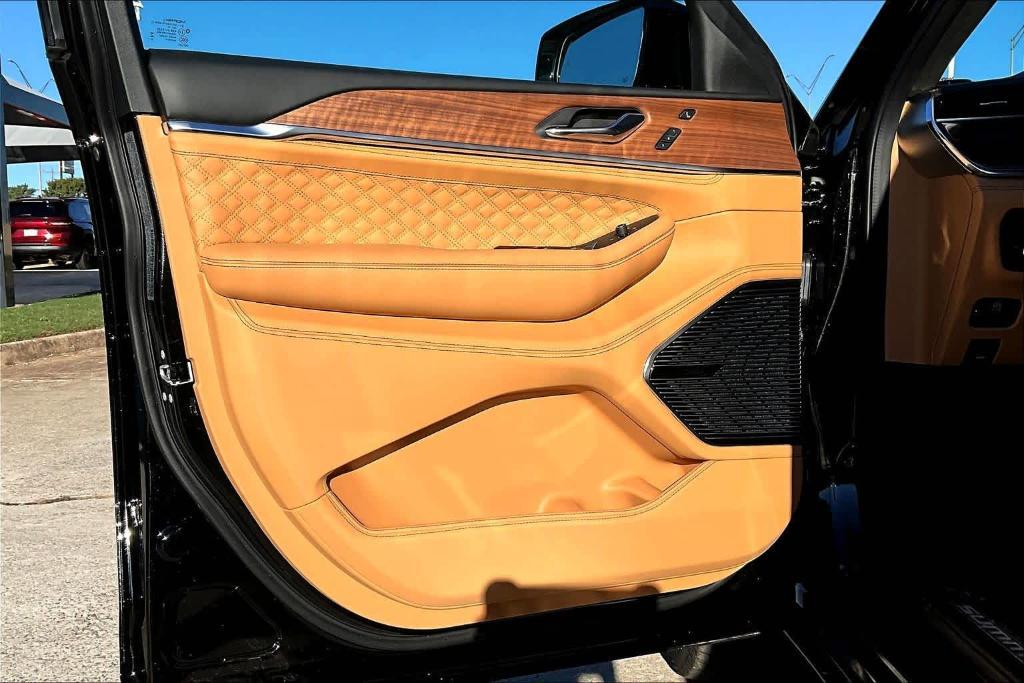 new 2025 Jeep Grand Cherokee L car, priced at $58,030