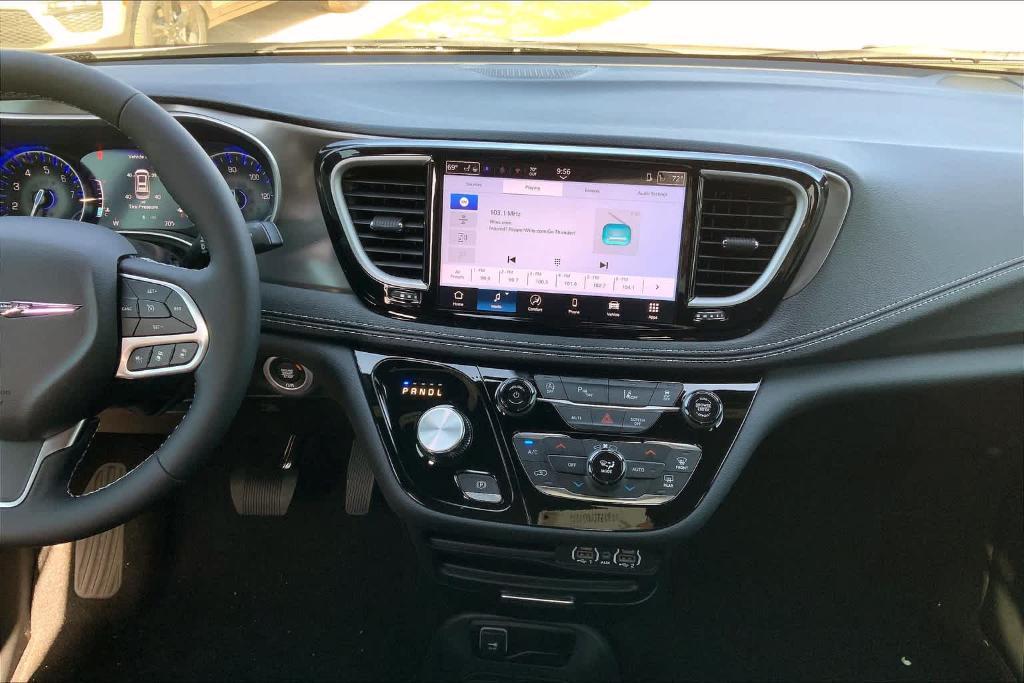 new 2025 Chrysler Pacifica car, priced at $35,745