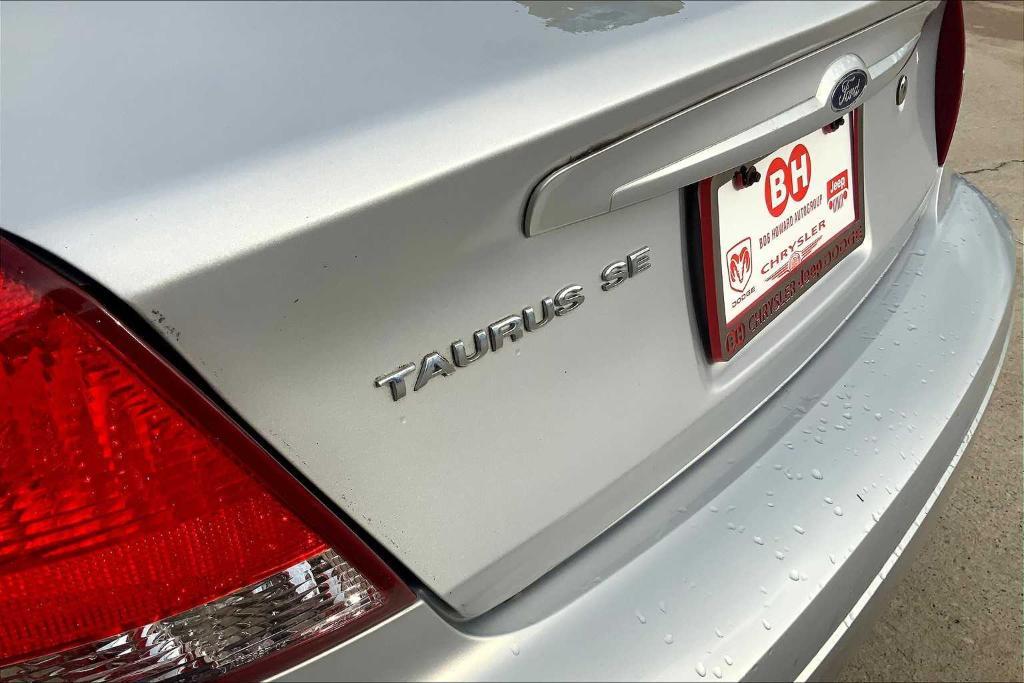 used 2006 Ford Taurus car, priced at $6,789