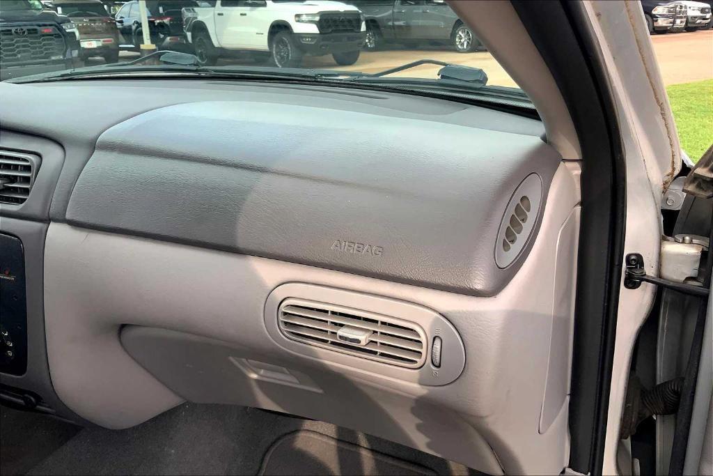used 2006 Ford Taurus car, priced at $6,789