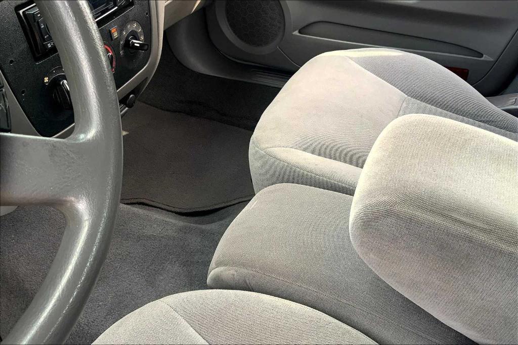 used 2006 Ford Taurus car, priced at $6,789