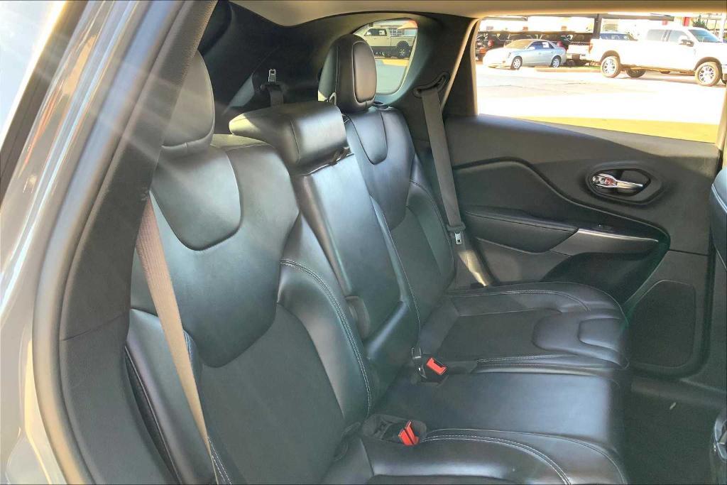used 2020 Jeep Cherokee car, priced at $15,791