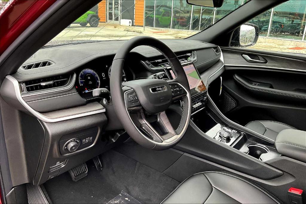 new 2025 Jeep Grand Cherokee L car, priced at $42,795