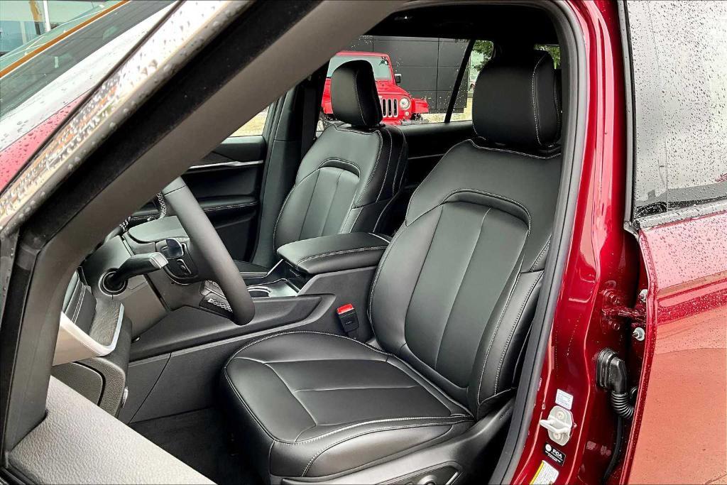 new 2025 Jeep Grand Cherokee L car, priced at $42,795