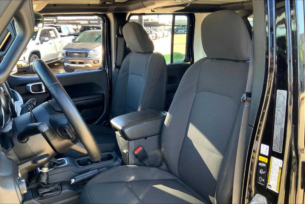 used 2021 Jeep Wrangler Unlimited car, priced at $33,020
