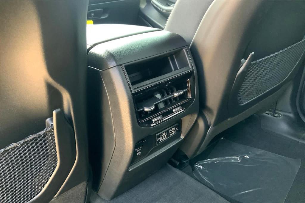 new 2025 Jeep Grand Cherokee car, priced at $34,920
