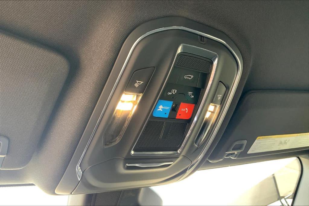 new 2025 Jeep Grand Cherokee car, priced at $34,920