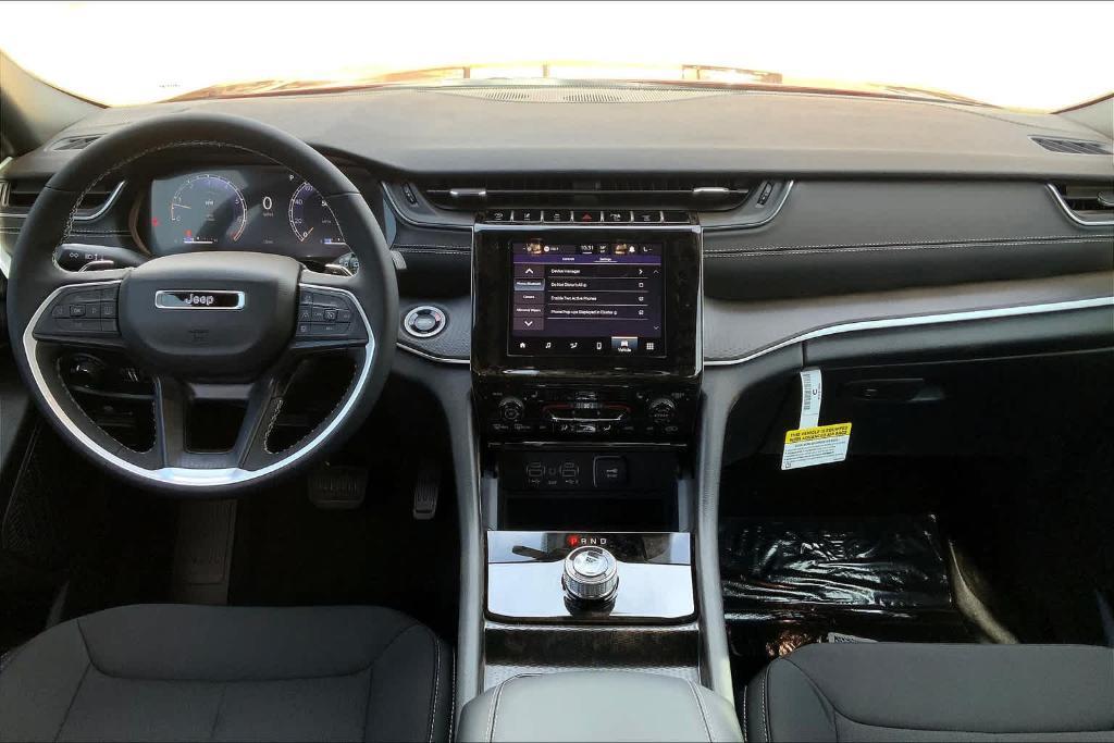 new 2025 Jeep Grand Cherokee car, priced at $34,920