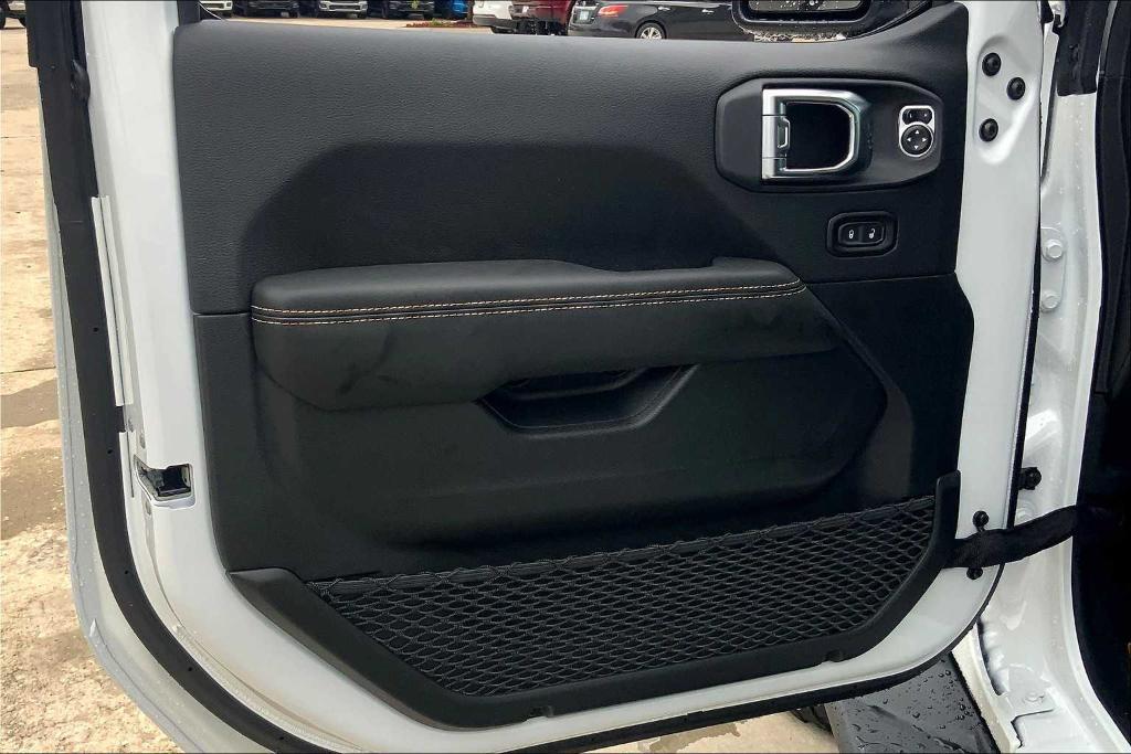 new 2025 Jeep Gladiator car, priced at $40,262